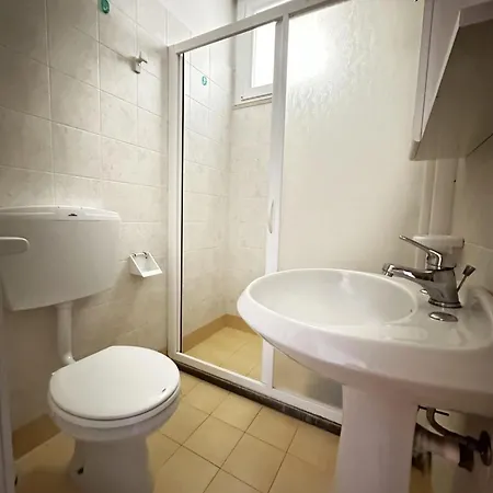 Relaxing Setreat With Pool Close To The In Apartment Bibione